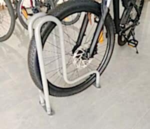 Bisico Bisiklet Park Yeri Demiri L Tipi Tekli Kırmızı